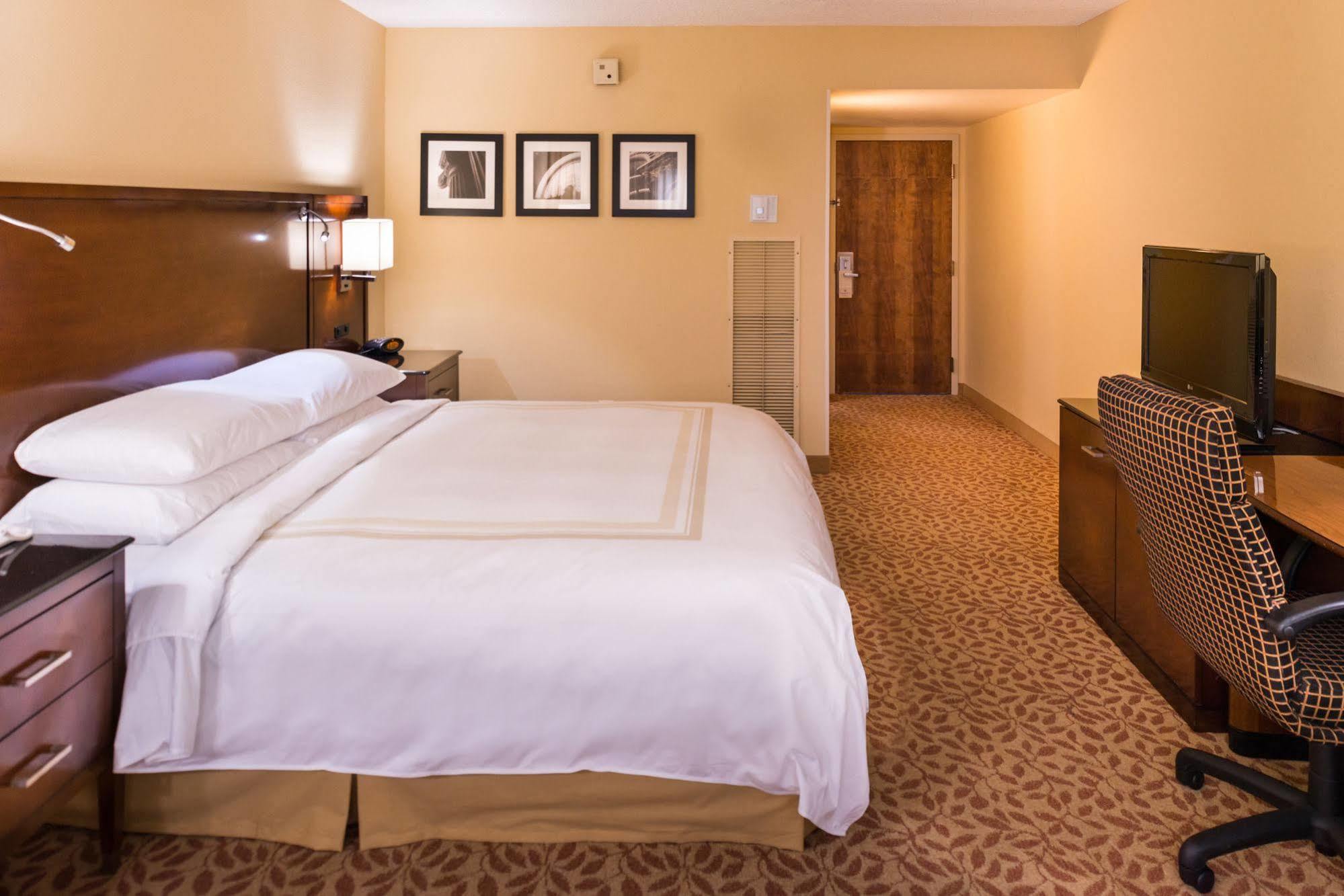 Marriott Melville Long Island Buitenkant foto